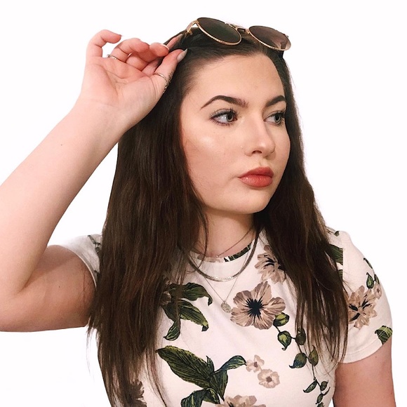 ❌ SOLD ❌ Croft & Barrow Soft Floral Plant Tee Short Sleeve Crew Tshirt Sz Small - Picture 4 of 9